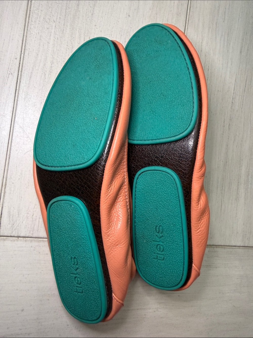 Tieks Peach Poppy Leather Ballet Flats with Teal Heel Tab - Picture 4 of 5